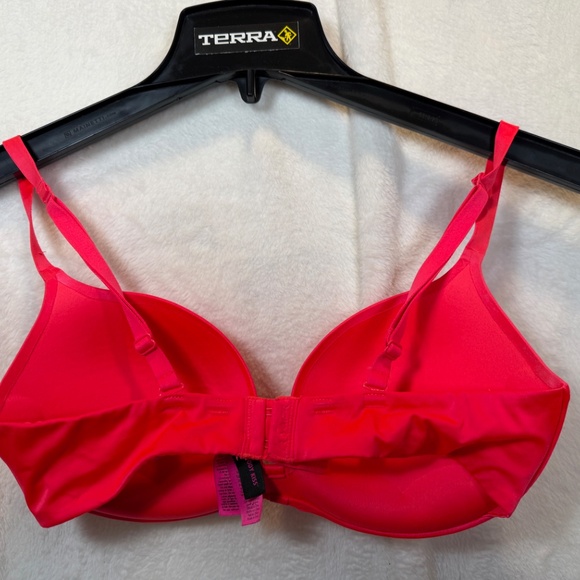 La Senza Bra Body Kiss Size 32DD Fuschia Pink Rhinestone Detail Sexy - Picture 3 of 6